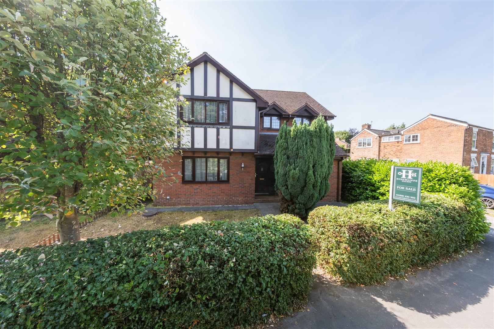 4 bedroom Detached House for Sale in Northwich